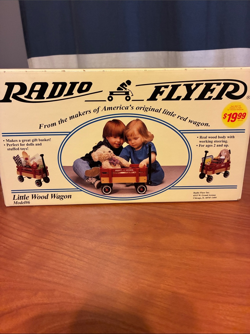 Radio Flyer Little Wood Wagon - Classic Red